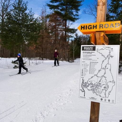 How to Choose Kids' Cross-Country Skis