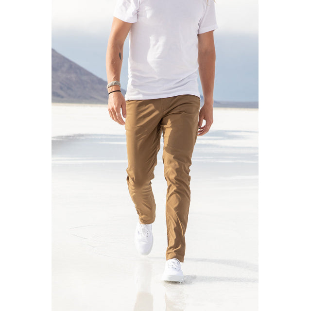 Men's Everywhere Featherlight Chino Pant - Slim Fit