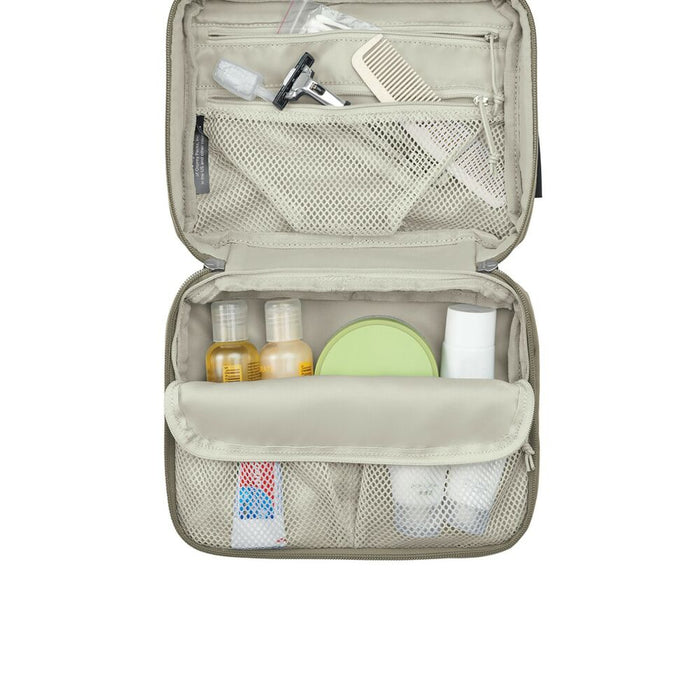 Daylite Hanging Toiletry Kit